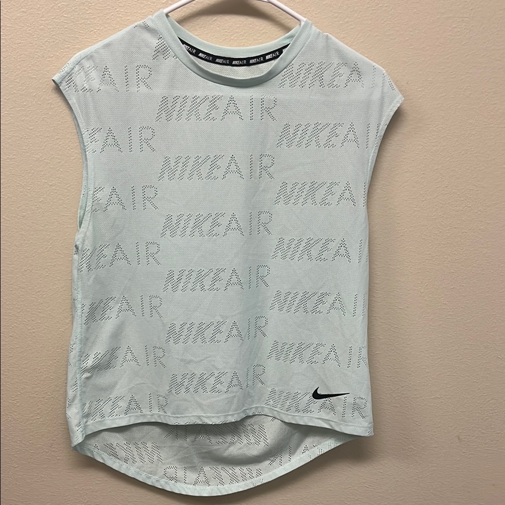 Nike Air Work Out Tank Szsmall